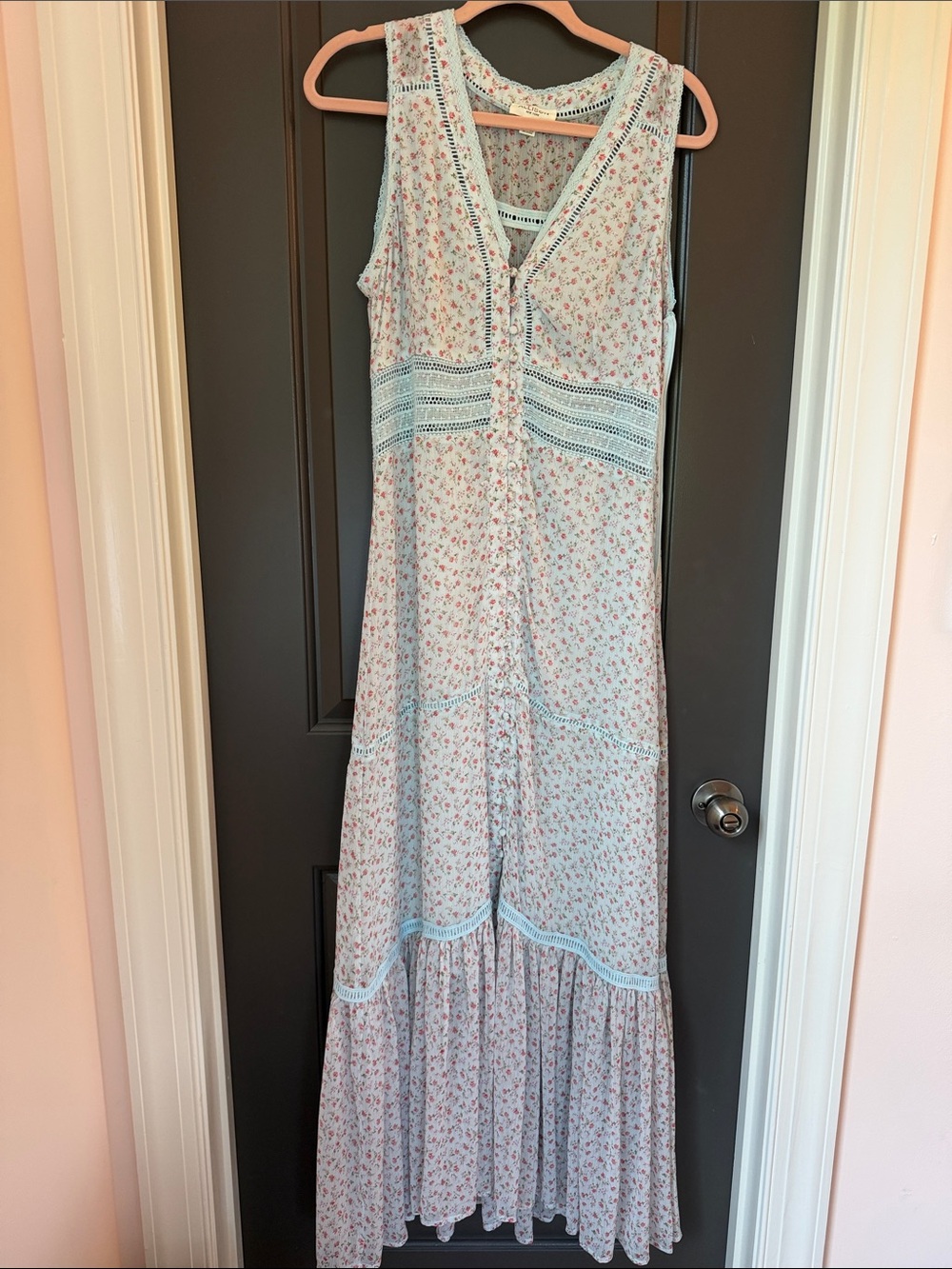 Sleeveless Floral Maxi Dress in Light Blue Size M